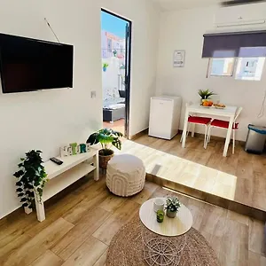 https://apartamento-jimena-mlaga-en-el-centro-de-nerja.hotelsinnerja.org